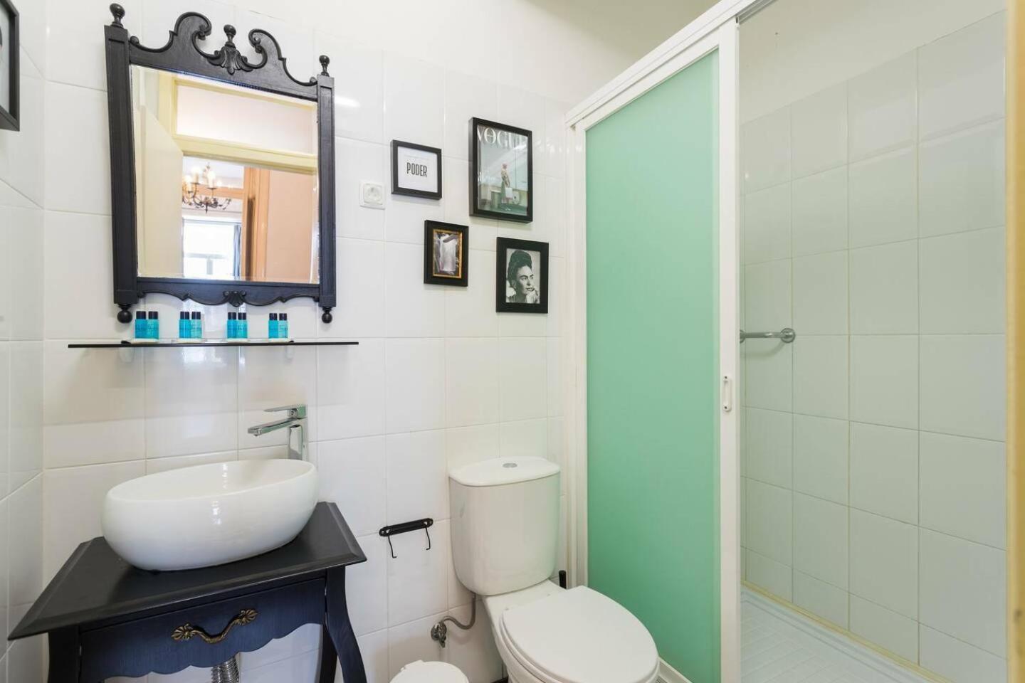 Apartment Palma 3-a Bedroom Located Lissabon